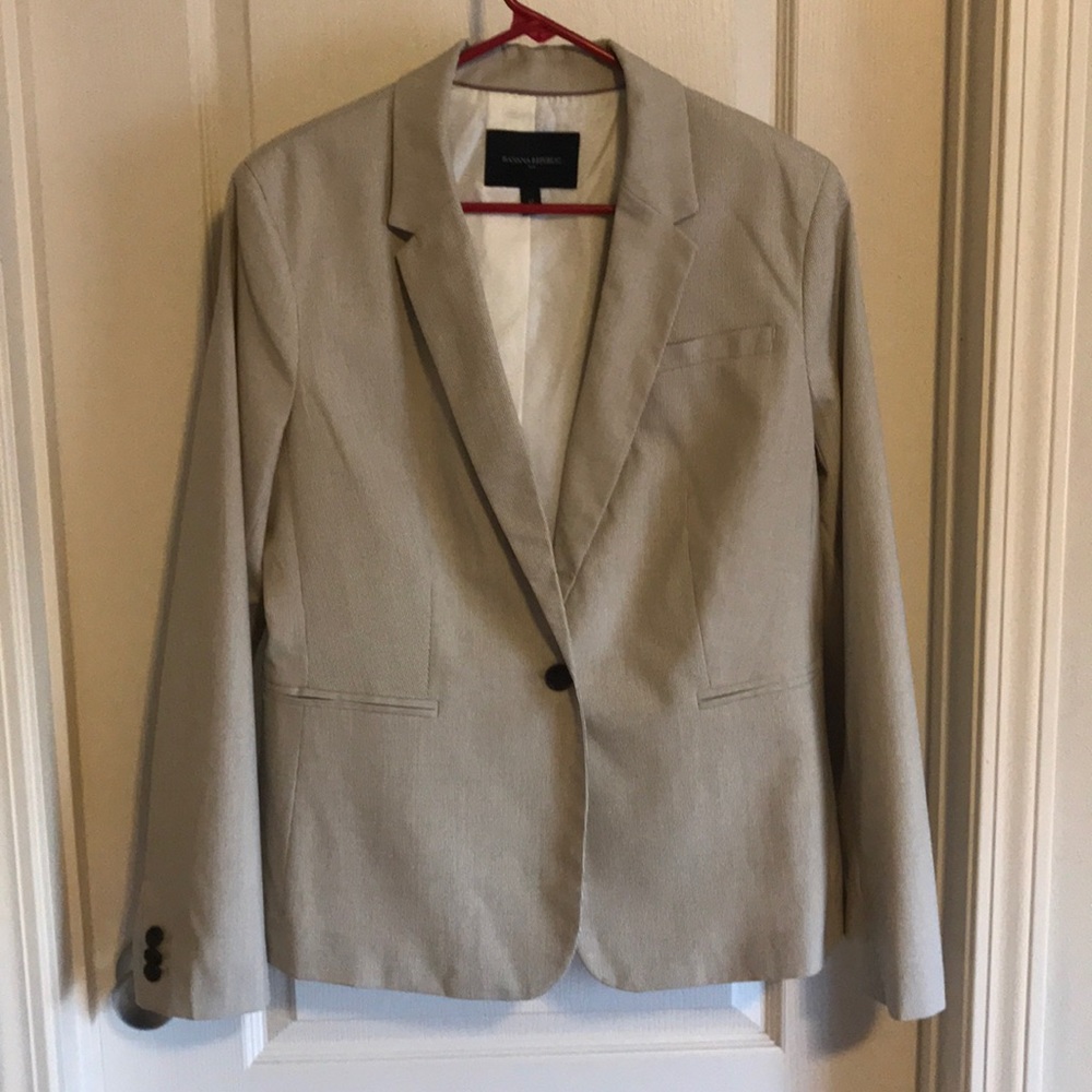 Banana Republic women’s blazer 12